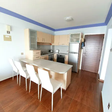 Apartment Adonis Sea View *